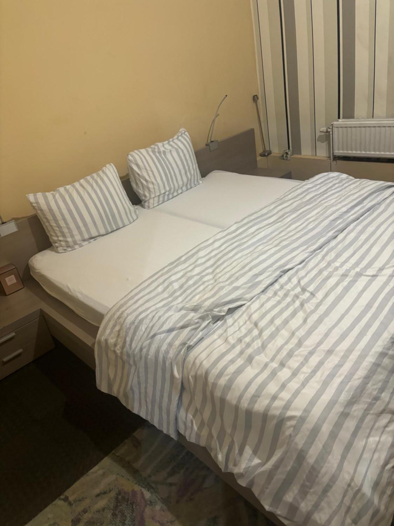 בריסל Apartment For Rent מראה חיצוני תמונה